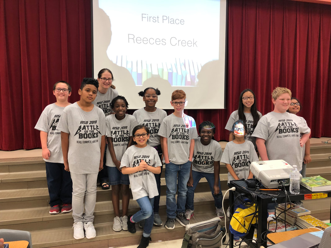 Picture of the Battle of the Books Team from 2019